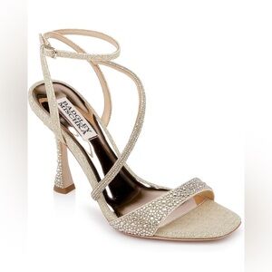 Badgley Mischka Sally Ankle Strap High Heel Sandals Women's 9 NEW Platino